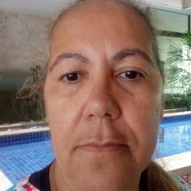 Babysitter in Brasília: Maria Das Dores
