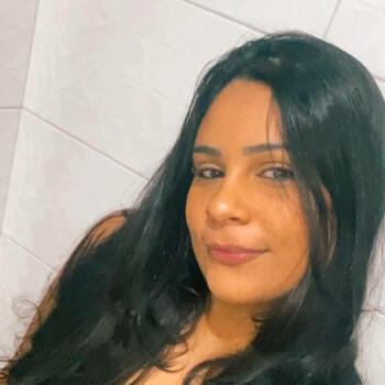 Babysitter in Governador Valadares: Larissa