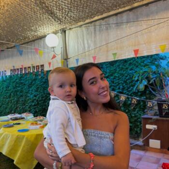 Babysitter in Vélez-Málaga: Raquel