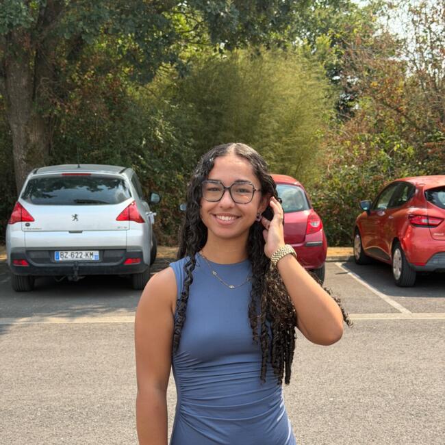 Babysitter in Laval: Amaelle