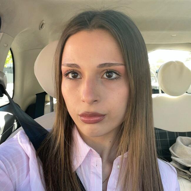 Babysitter in Pescara: Cecilia
