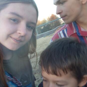 Babysitter in Bartlesville: Hannah