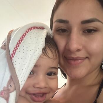 Babysitter in Hoenderloo: Angie Mishell