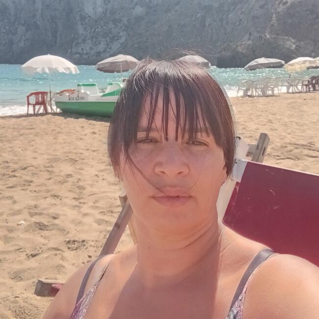 جليسة أطفال في الدار البيضاء: Awatif