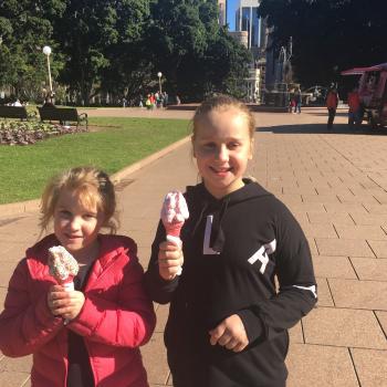 Babysitting job Sydney: babysitting job Scott