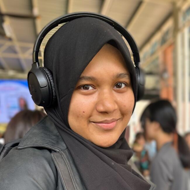 Babysitter in Kuala Lumpur: Nabila Hossain