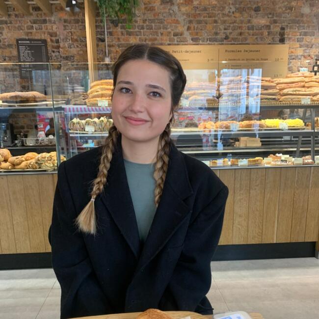 Babysitter in Mougins: Miella