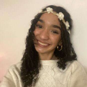 Babysitter in Villemomble: Yasmine