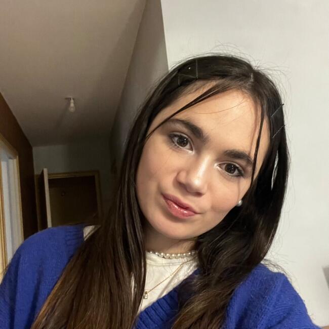 Babysitter in Langueux: Majendhra