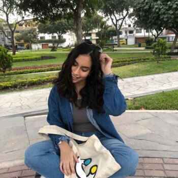 Babysitter in Lima: Maria Gracia