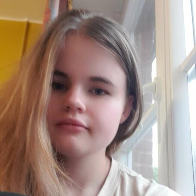 Babysitter in Frasnes-lez-Anvaing: Melanie