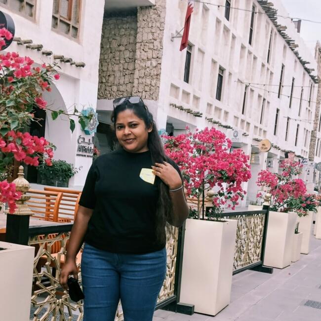 Babysitter in Doha: Manohari