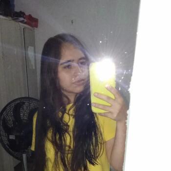 Babá em Russas: Talia
