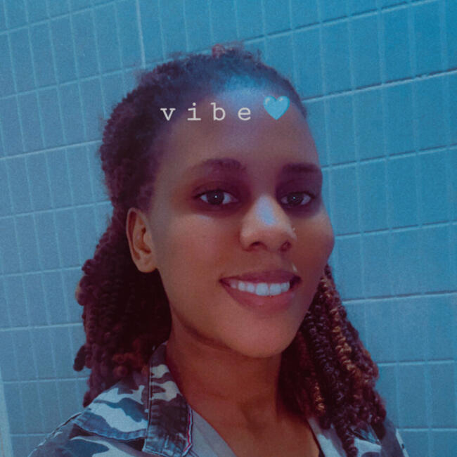 Babysitter in Dubai: Rachel