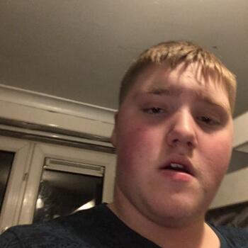 Babysitter in Poole: Ben