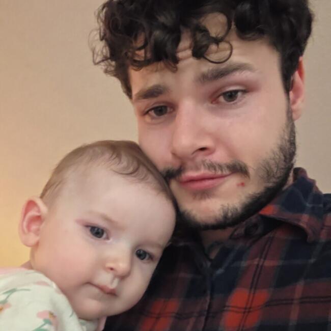 Babysitting job in New Westminster: Pan