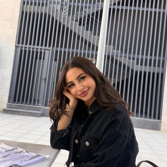 Babysitter in Amman: Noor