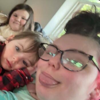 Babysitter in Lee's Summit: Theresa