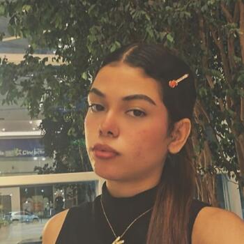 Babysitter in Belém: Kamily