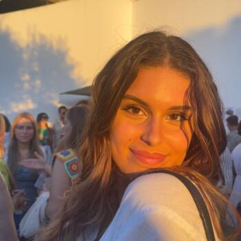 Babysitter in Coimbra: Inês