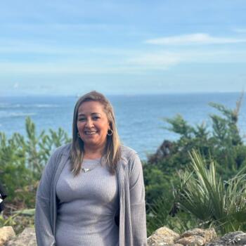 Babysitter em Almada: Jaciara