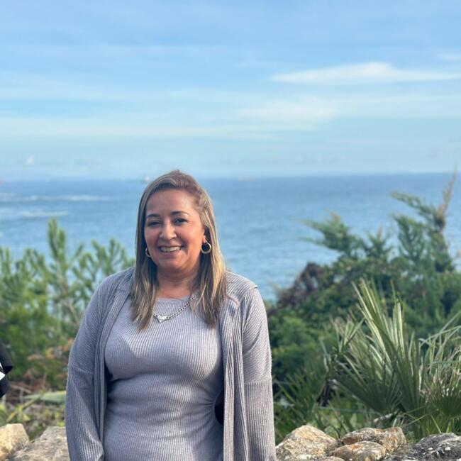 Babysitter in Almada: Jaciara