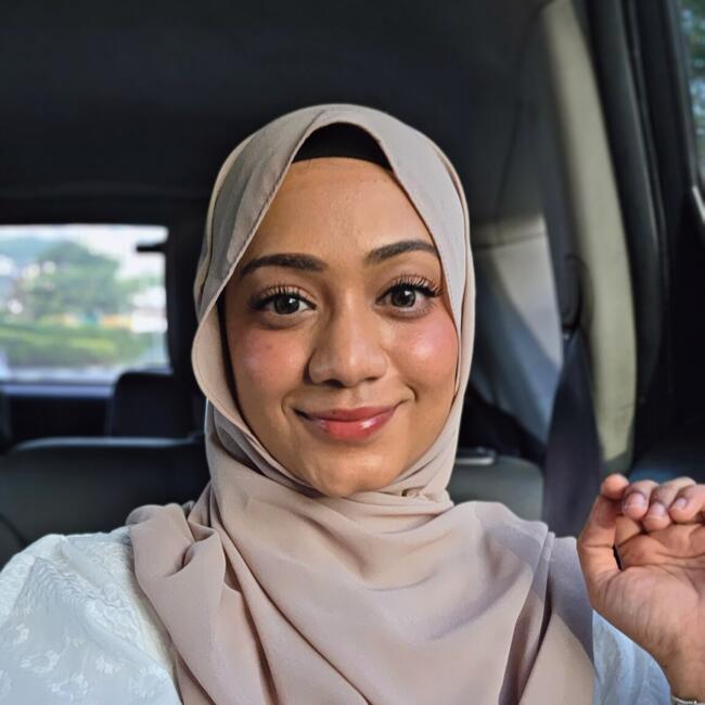 Babysitting job in Singapore: Nadirah