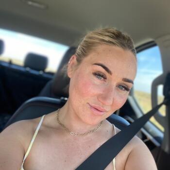 Nanny job in Cootamundra: babysitting job Brhi