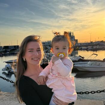 Babysitter em Faro: Patricia