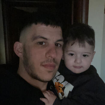 Δουλειά για babysitter στην περιοχή Ρέθυμνο: δουλειά φύλαξης παιδιών Dimitris