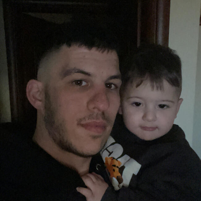 Δουλειά για babysitter στην περιοχή Ρέθυμνο: Dimitris