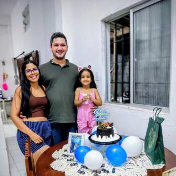 Emprego de babá em São Luís: emprego de babá Lays