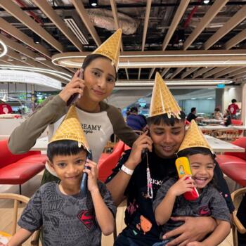 新加坡的临时保姆工作: 临时保姆工作 Elyza