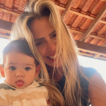 Emprego de babá em Uberlândia: emprego de babá Netucia