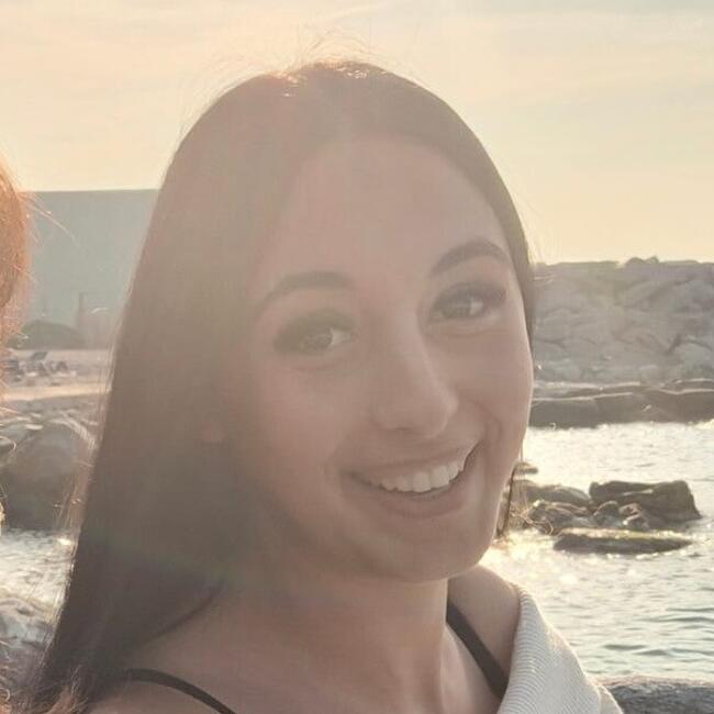 Babysitter in Vacallo: Zoe