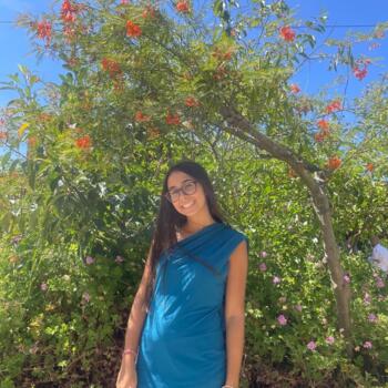 Babysitter in Loures: Bruna