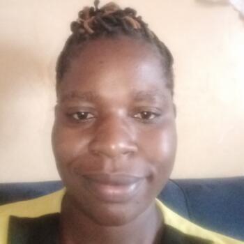 Babysitter in Nairobi: Caroline