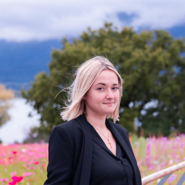 Babysitter in Agde: Leynoline