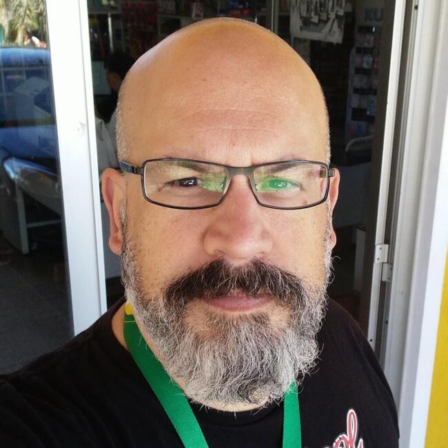 Emprego de babá em Curitiba: Vinicius