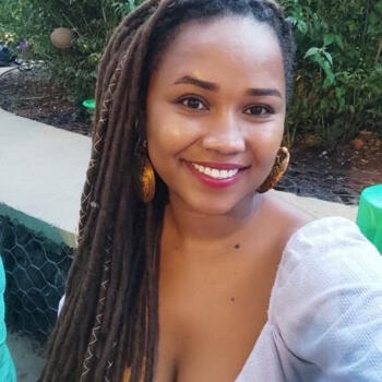 Babysitter Ribeirão Preto: Adriana