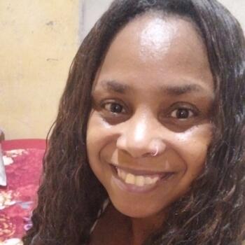 Babysitter in Salvador: Rafaela
