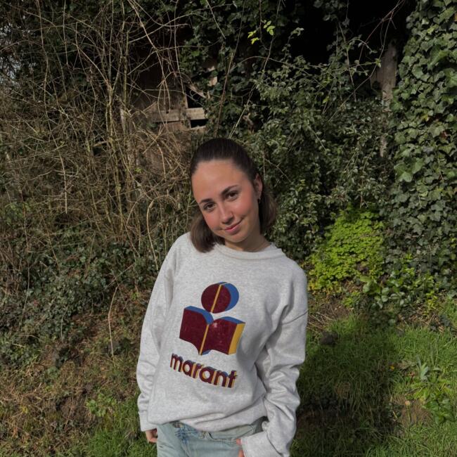 Babysitter in Montigny-le-Bretonneux: Lola