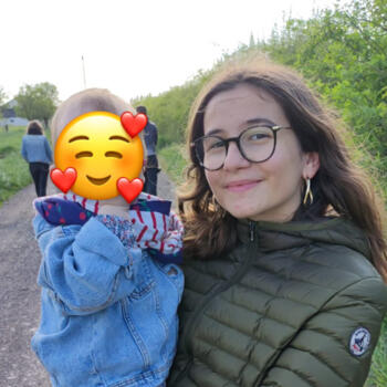 Babysitter in Paris: Léna