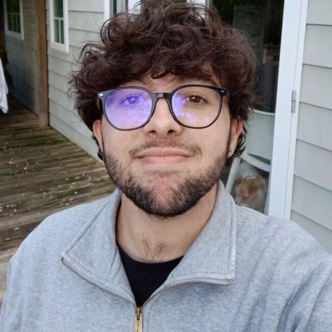 Babysitter in Tours: Clément