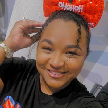 Babysitter in Hollywood: Tisha