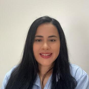 Babysitter in Niterói: Taísa