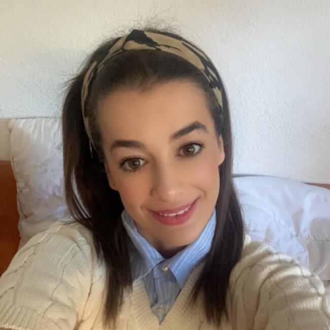 Babysitter in Nice: Lynda