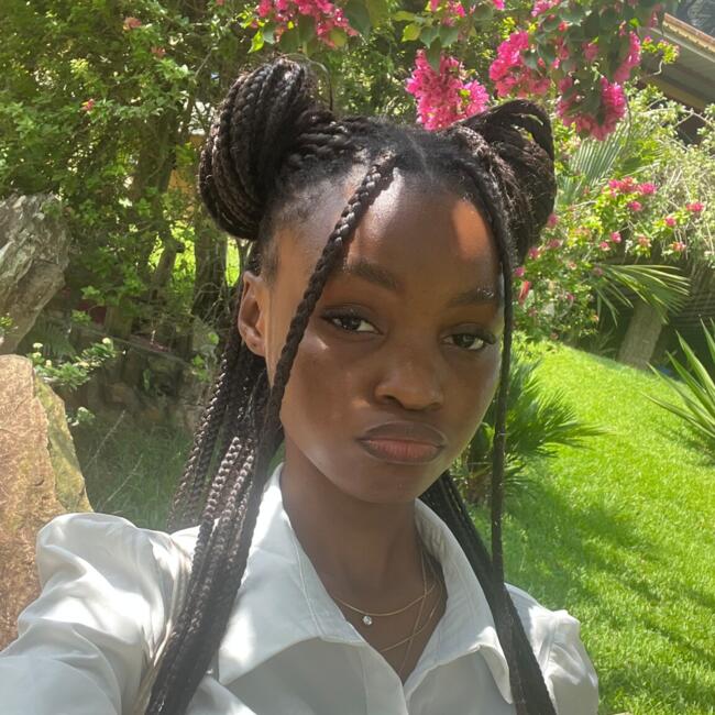 Babysitter in Amrahia: Dionne