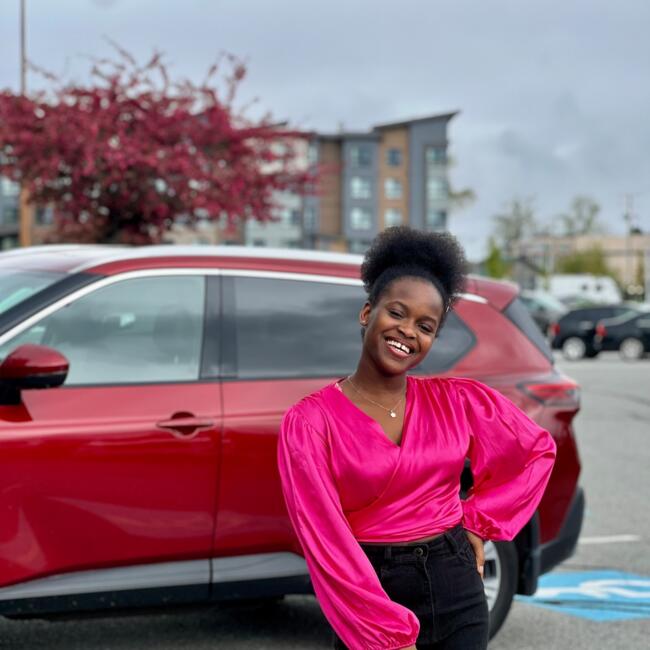 Babysitter in Surrey: Delitch