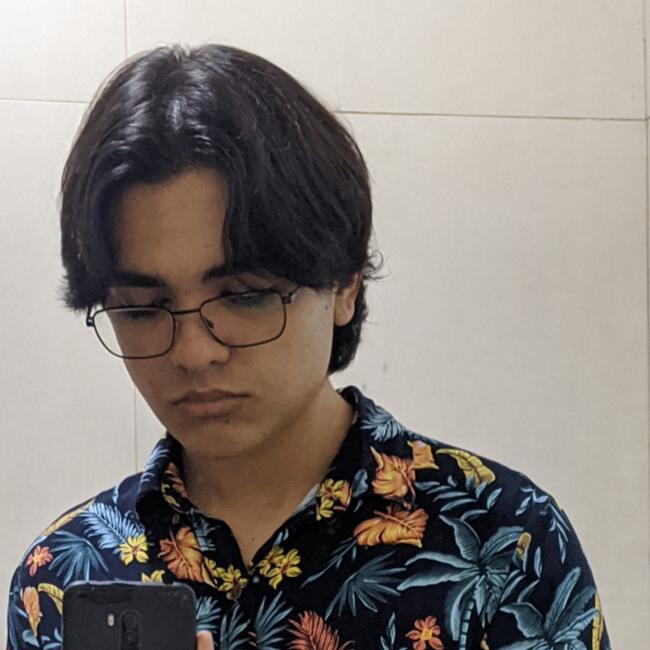 Babá em Maricá: Matheus